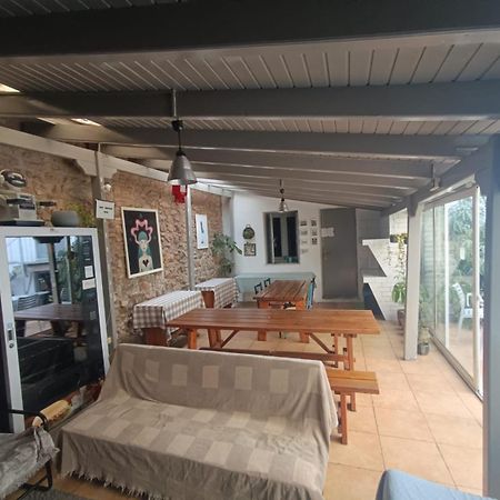 Dioskouros Hostel Атина Екстериор снимка