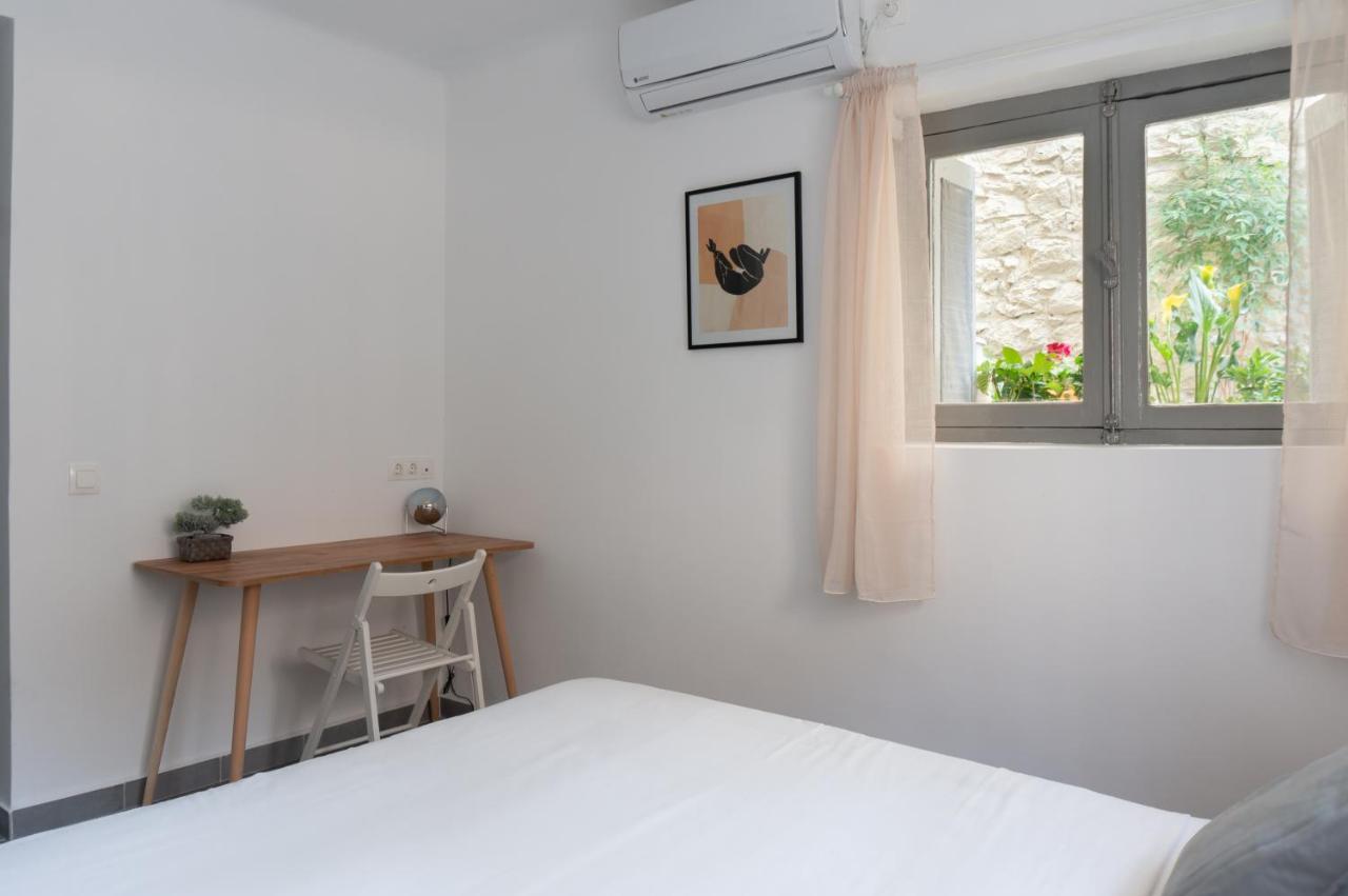Dioskouros Hostel Атина Екстериор снимка