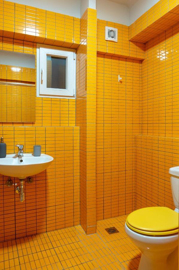 Dioskouros Hostel Атина Екстериор снимка