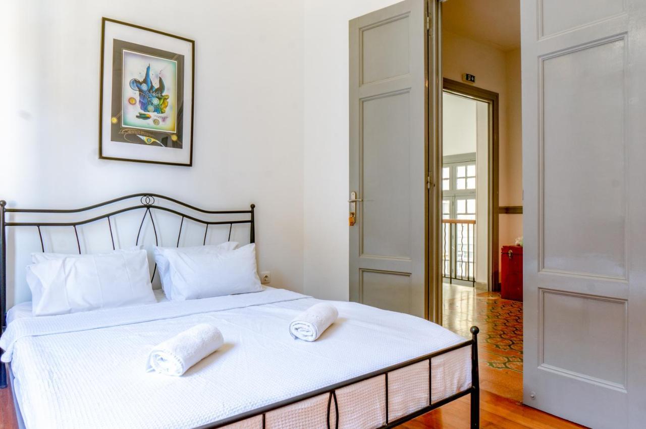 Dioskouros Hostel Атина Екстериор снимка