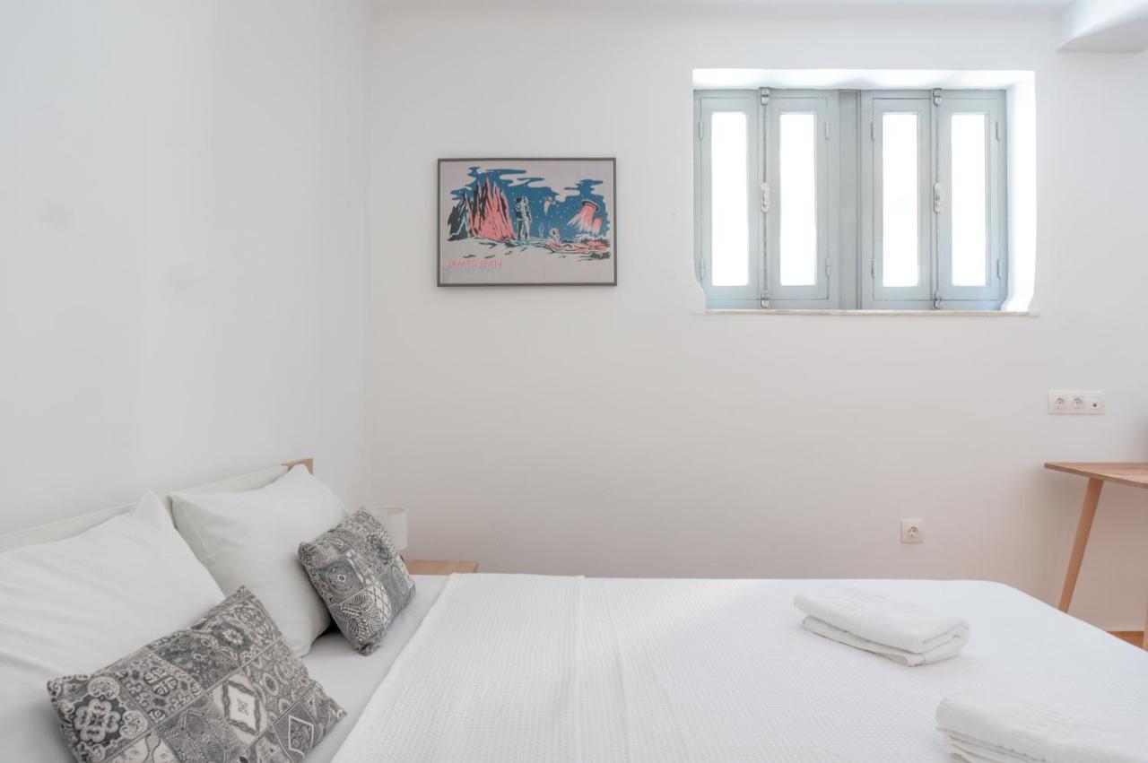 Dioskouros Hostel Атина Екстериор снимка