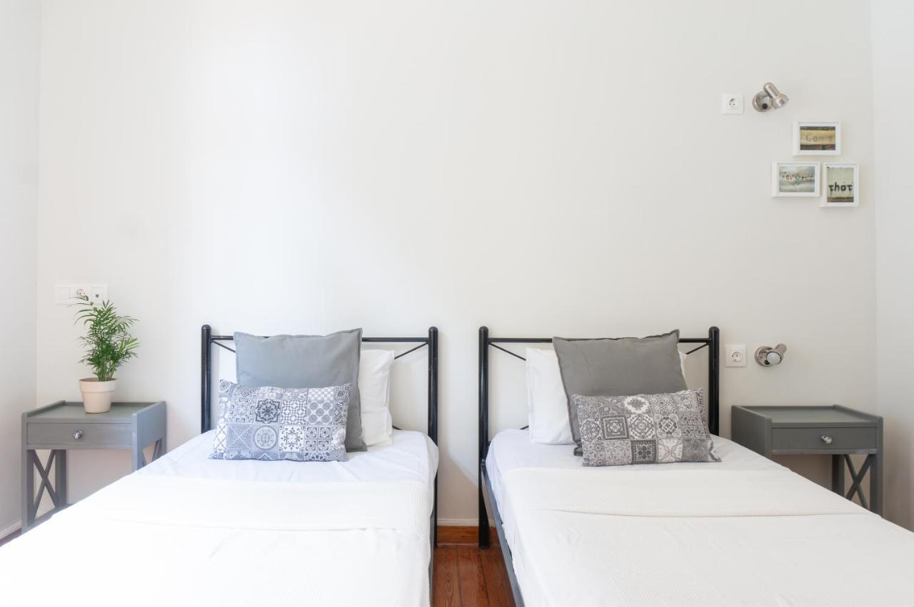 Dioskouros Hostel Атина Екстериор снимка