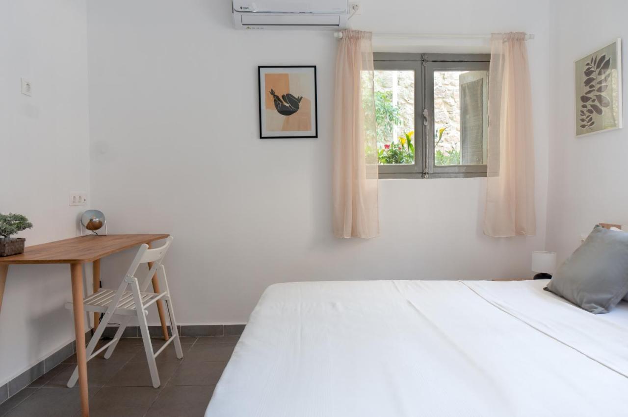 Dioskouros Hostel Атина Екстериор снимка