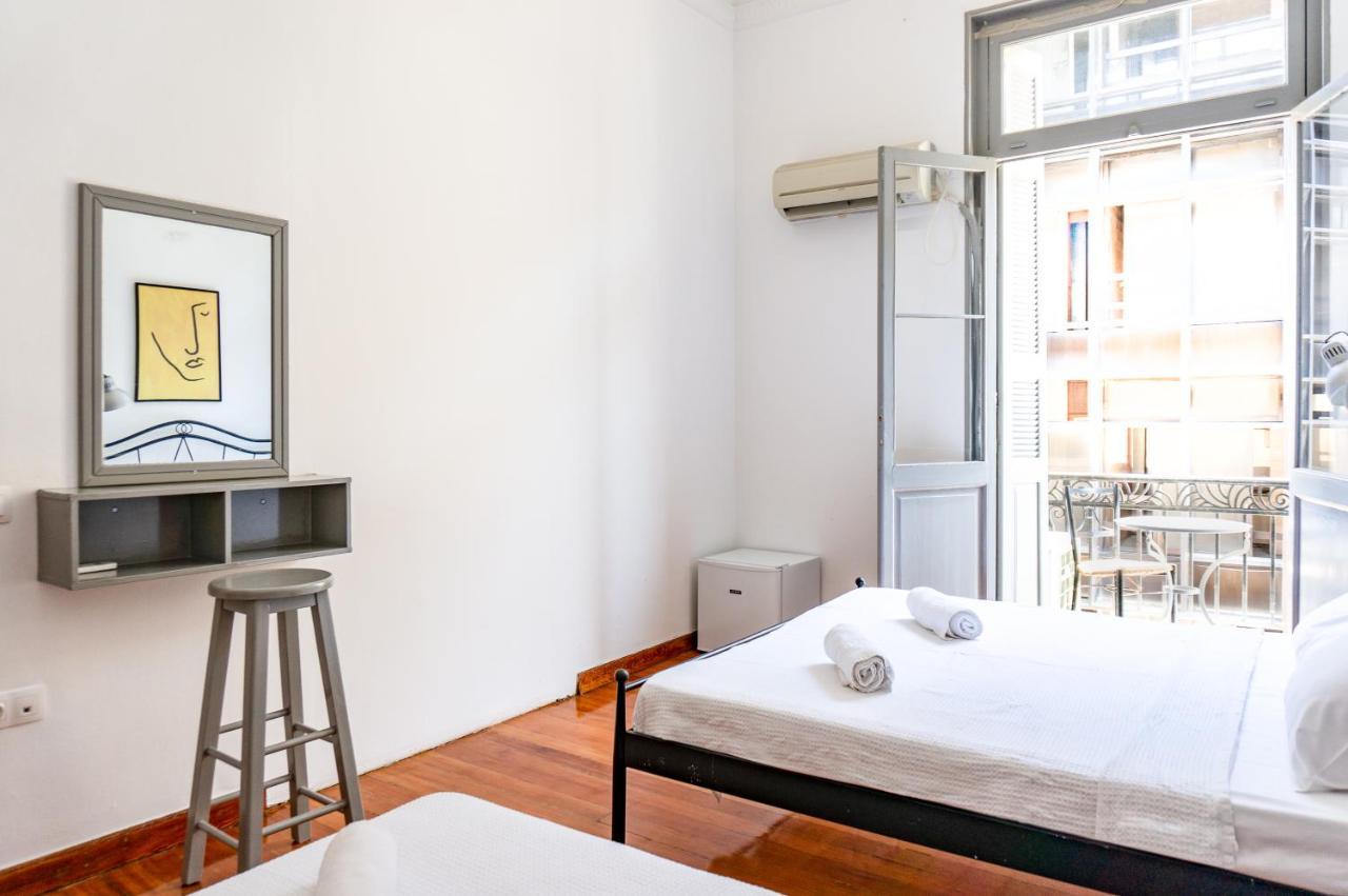 Dioskouros Hostel Атина Екстериор снимка