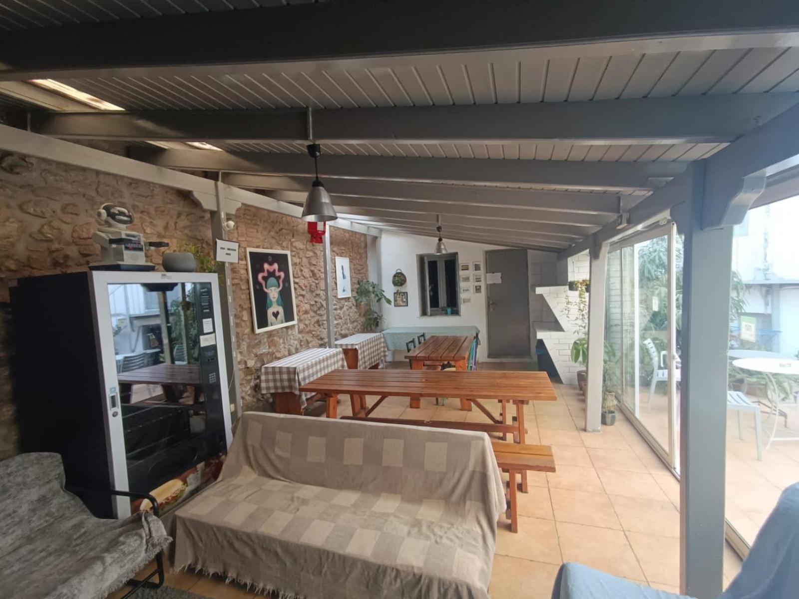 Dioskouros Hostel Атина Екстериор снимка