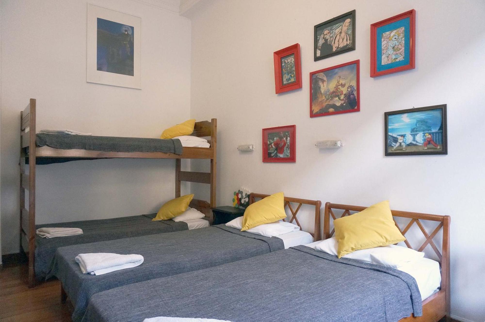Dioskouros Hostel Атина Екстериор снимка